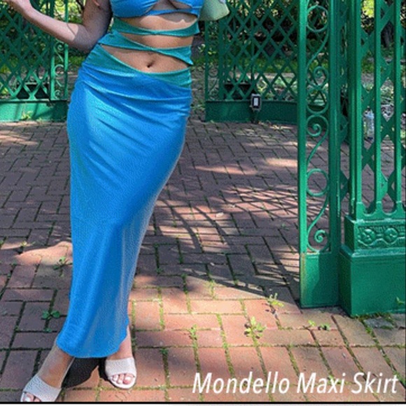 🩵 Riley Hubatka EXCLUSIVE x Peppermayo Azure Blue Mondello Maxi Skirt | 6 - Picture 15 of 15